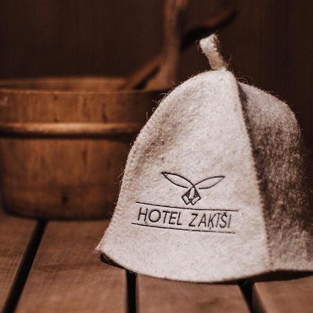 Rabbit Hotel Raiskums Eksteriør bilde