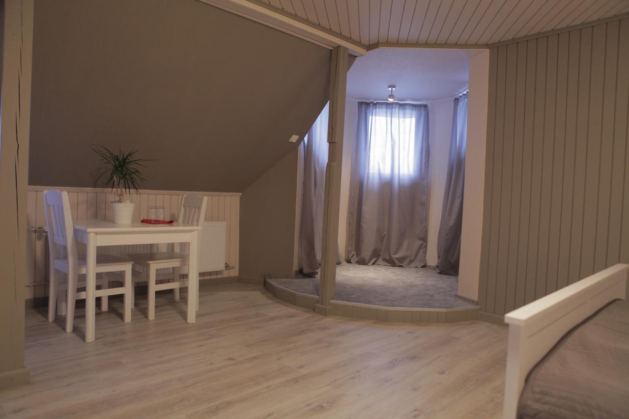 Rabbit Hotel Raiskums Eksteriør bilde